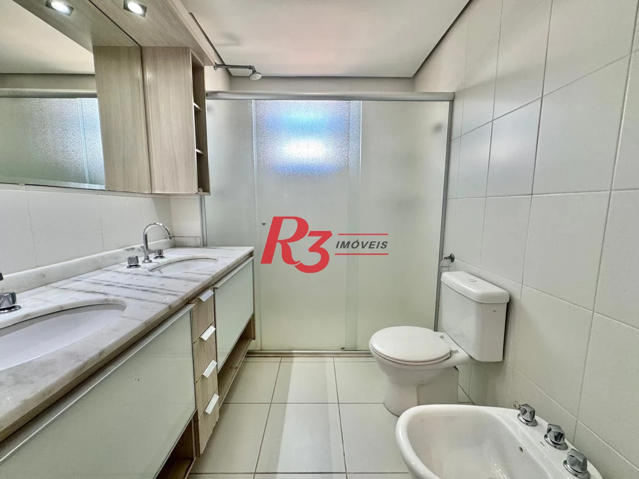 Apartamento com 3 dormitórios para alugar, 159 m² por R$ 10.000,00/mês - Gonzaga - Santos/SP