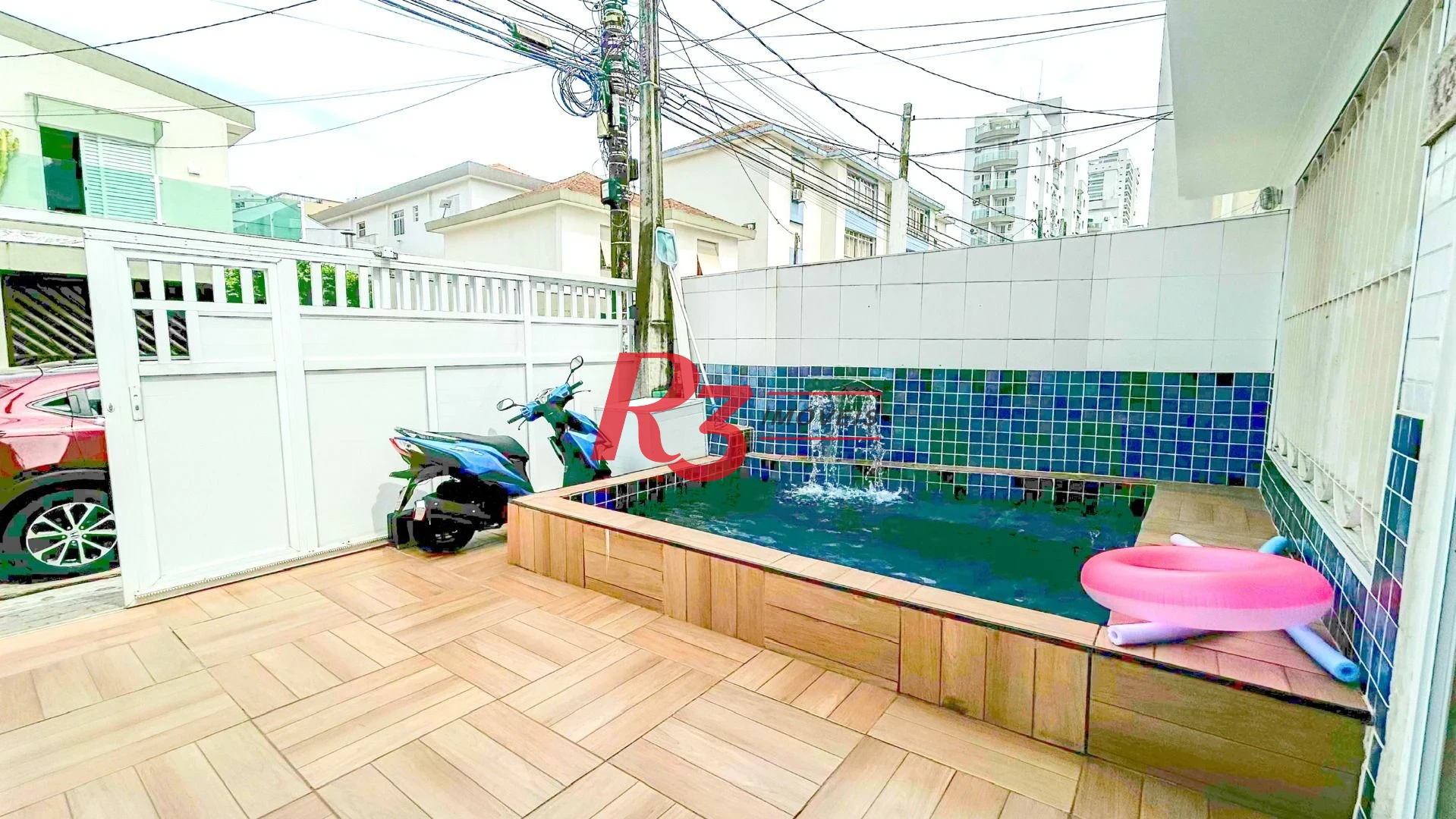 Casa com 3 dormitórios à venda, 125 m² por R$ 1.280.000,00 - Ponta da Praia - Santos/SP