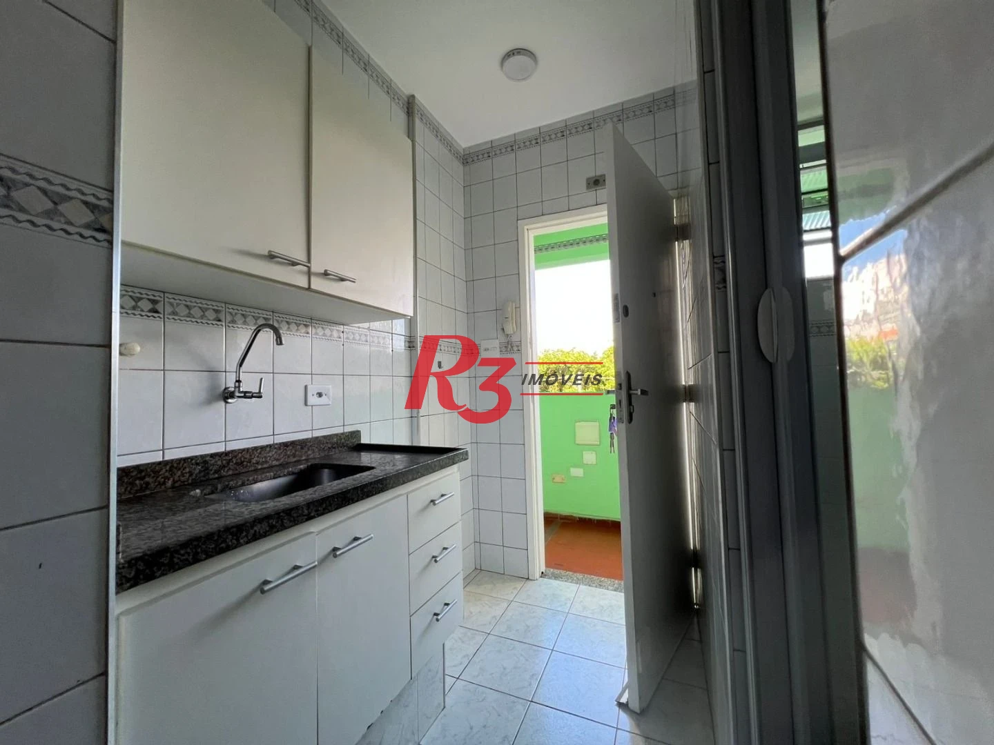 Kitnet com 1 dormitório para alugar, 32 m² por R$ 3.000,00/mês - Ponta da Praia - Santos/SP