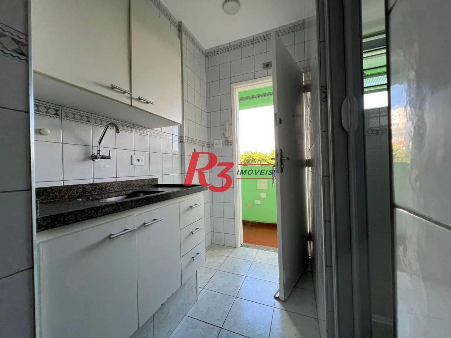 Kitnet com 1 dormitório para alugar, 32 m² por R$ 3.000,00/mês - Ponta da Praia - Santos/SP
