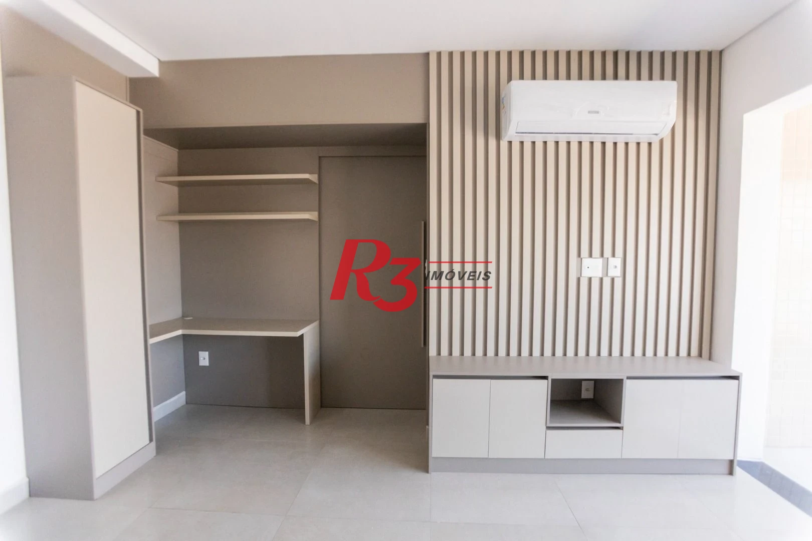 Apartamento com 2 dormitórios à venda, 65 m² por R$ 1.150.000,00 - Ponta da Praia - Santos/SP