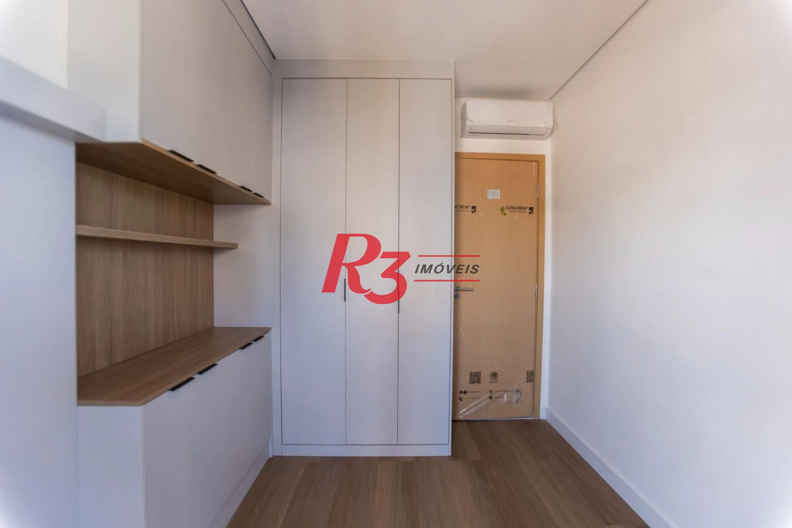 Apartamento com 2 dormitórios à venda, 65 m² por R$ 1.150.000,00 - Ponta da Praia - Santos/SP