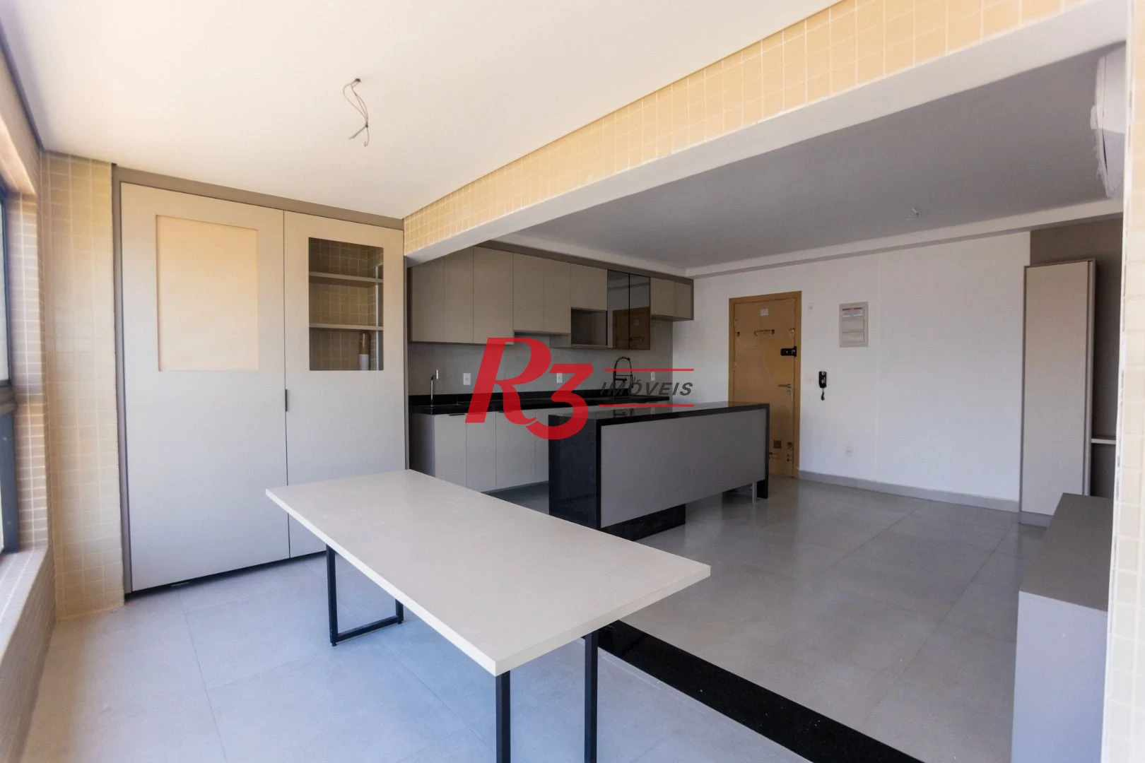 Apartamento com 2 dormitórios à venda, 65 m² por R$ 1.150.000,00 - Ponta da Praia - Santos/SP