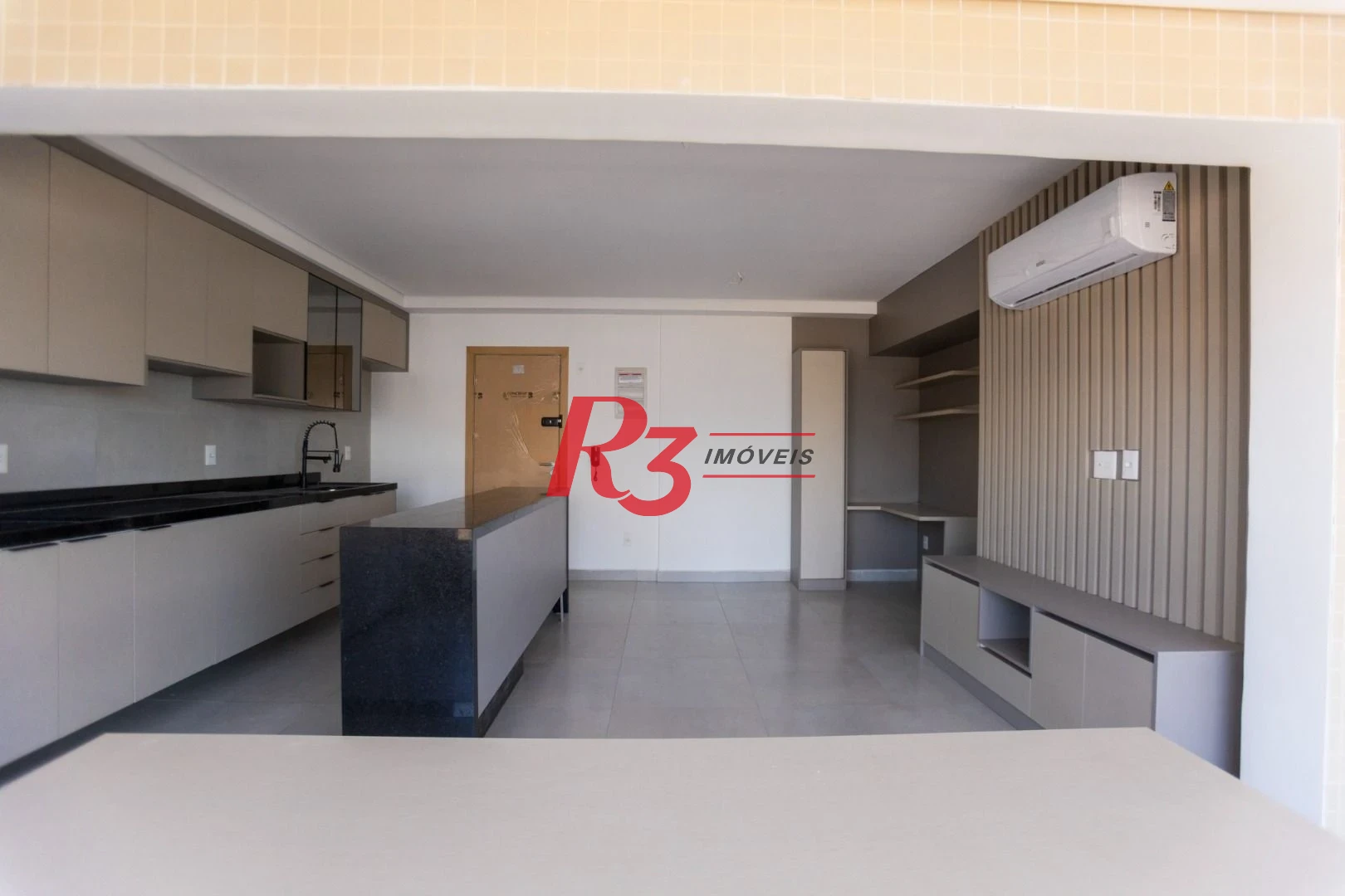 Apartamento com 2 dormitórios à venda, 65 m² por R$ 1.150.000,00 - Ponta da Praia - Santos/SP