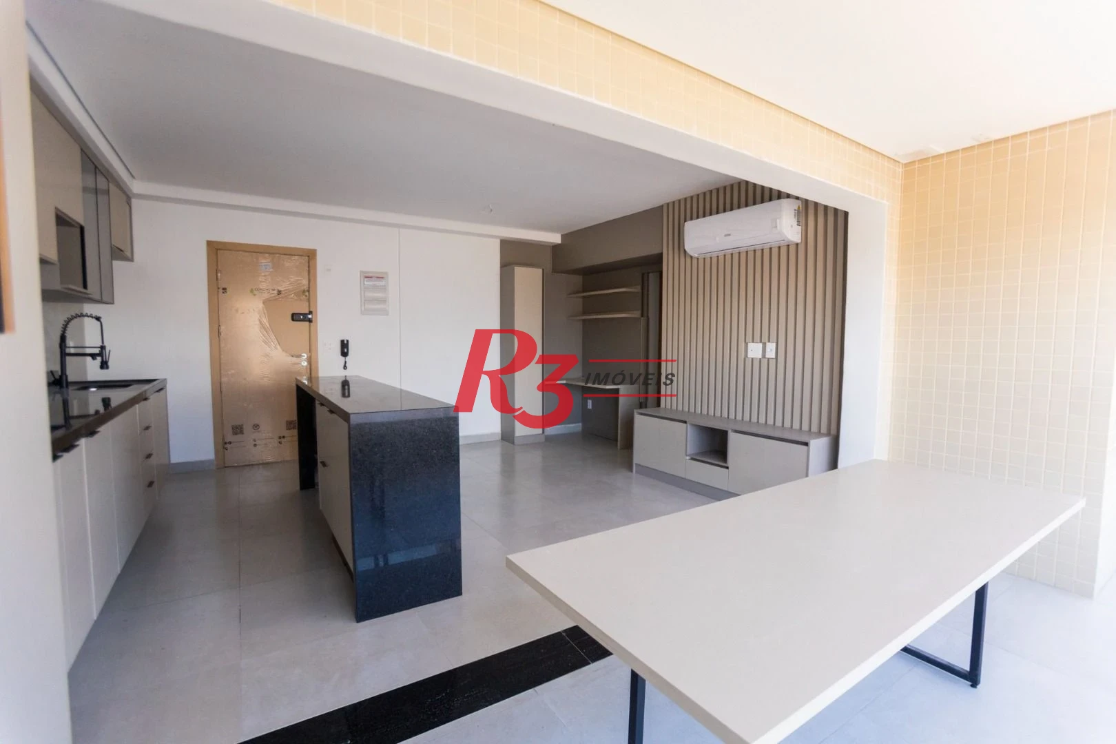 Apartamento com 2 dormitórios à venda, 65 m² por R$ 1.150.000,00 - Ponta da Praia - Santos/SP