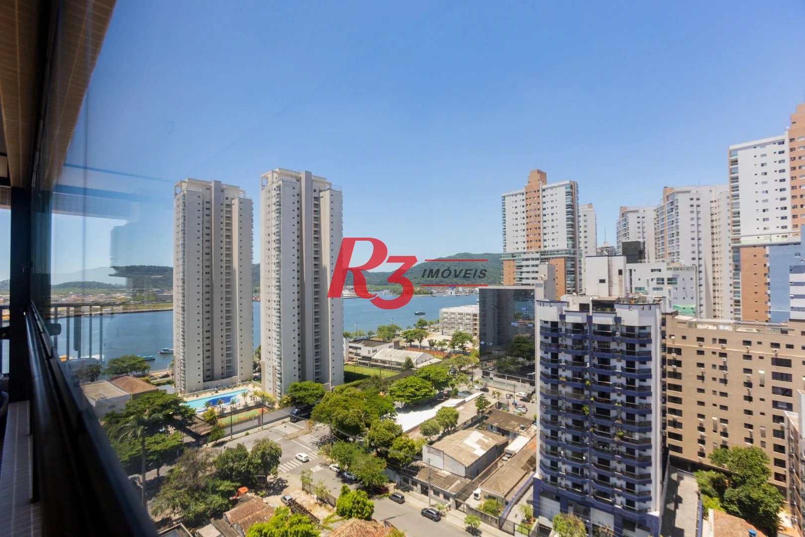 Apartamento com 2 dormitórios à venda, 65 m² por R$ 1.150.000,00 - Ponta da Praia - Santos/SP