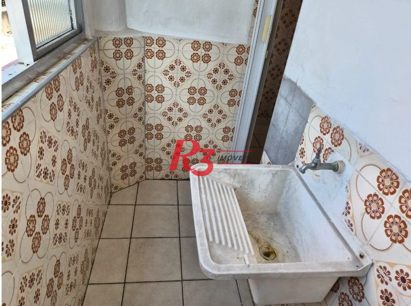 Apartamento com 3 dormitórios à venda, 82 m² por R$ 320.000 - Gonzaga - Santos/SP