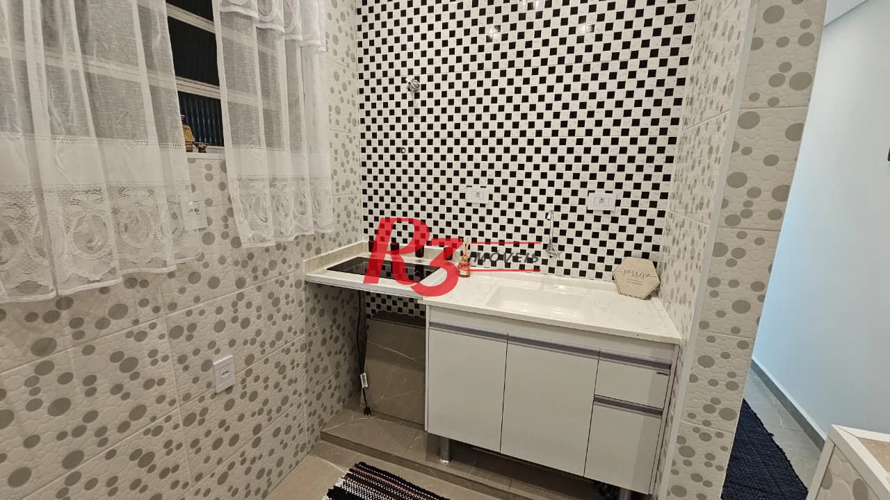 Apartamento com 1 dormitório à venda, 47 m² por R$ 390.000,00 - Gonzaga - Santos/SP