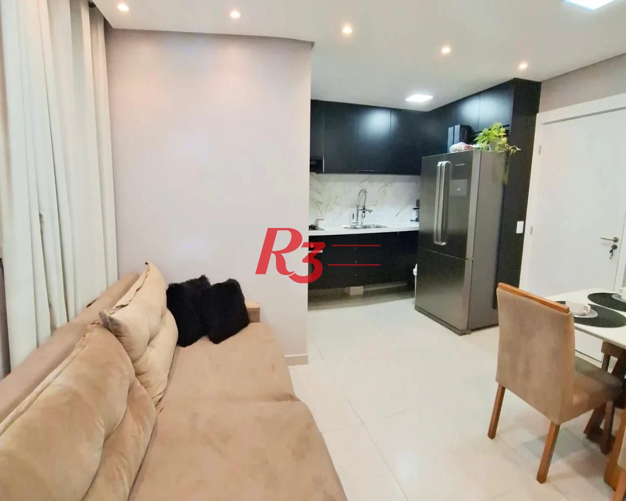 Apartamento com 2 dormitórios à venda, 45 m² por R$ 352.000,00 - Castelo - Santos/SP