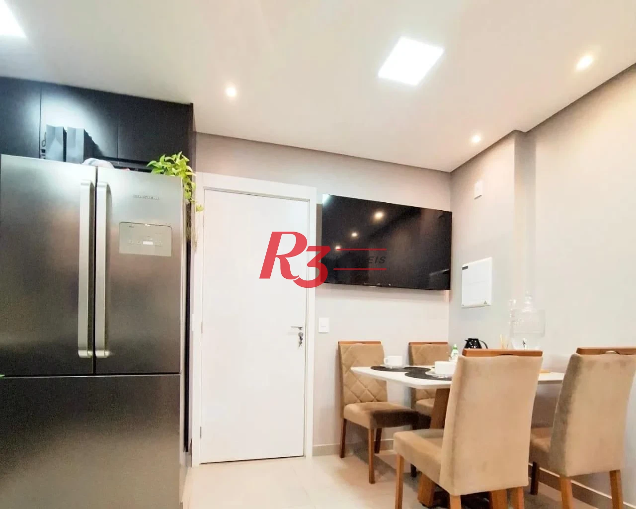 Apartamento com 2 dormitórios à venda, 45 m² por R$ 352.000,00 - Castelo - Santos/SP