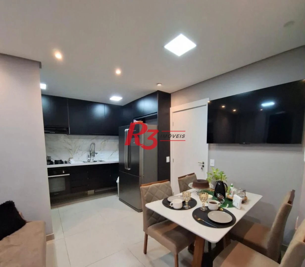 Apartamento com 2 dormitórios à venda, 45 m² por R$ 352.000,00 - Castelo - Santos/SP