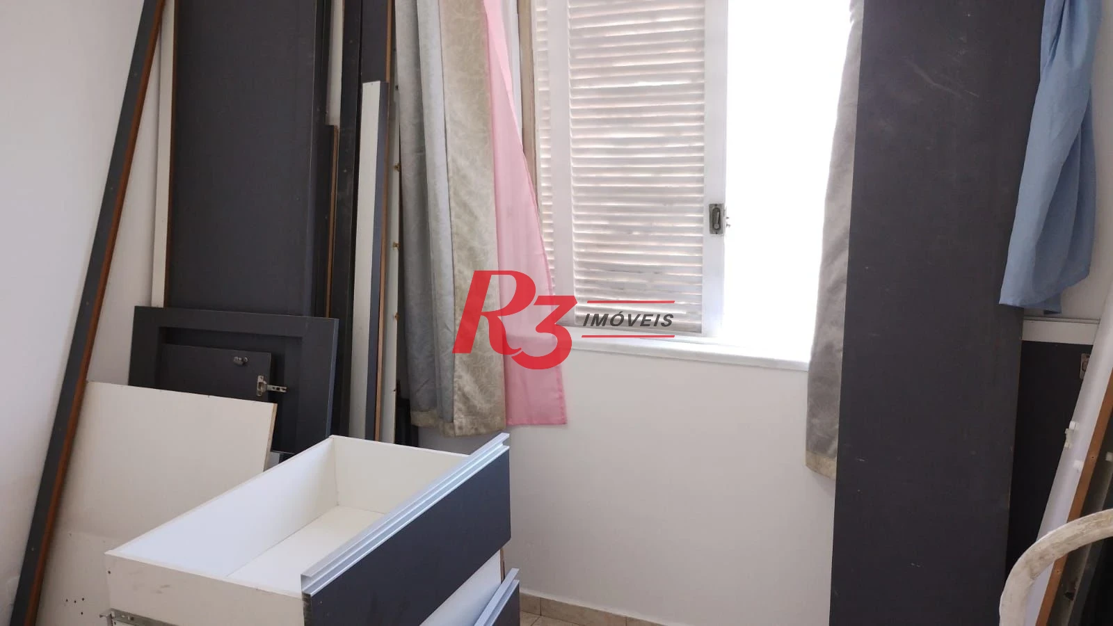Apartamento com 3 dormitórios à venda, 125 m² por R$ 410.000,00 - Centro - São Vicente/SP