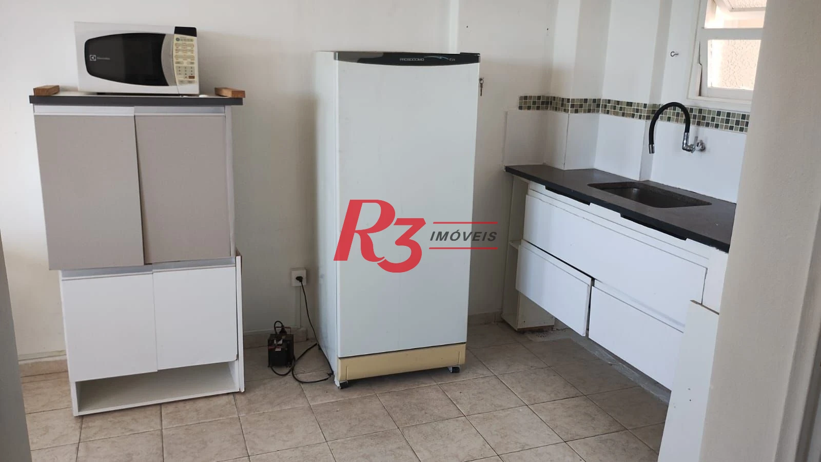 Apartamento com 3 dormitórios à venda, 125 m² por R$ 410.000,00 - Centro - São Vicente/SP