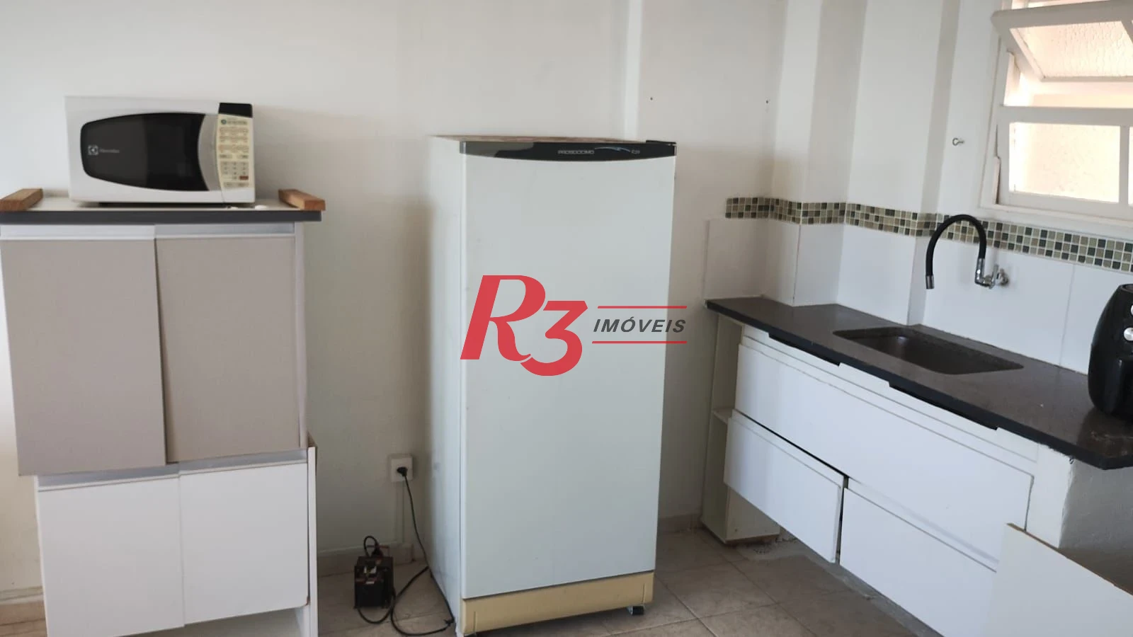 Apartamento com 3 dormitórios à venda, 125 m² por R$ 410.000,00 - Centro - São Vicente/SP