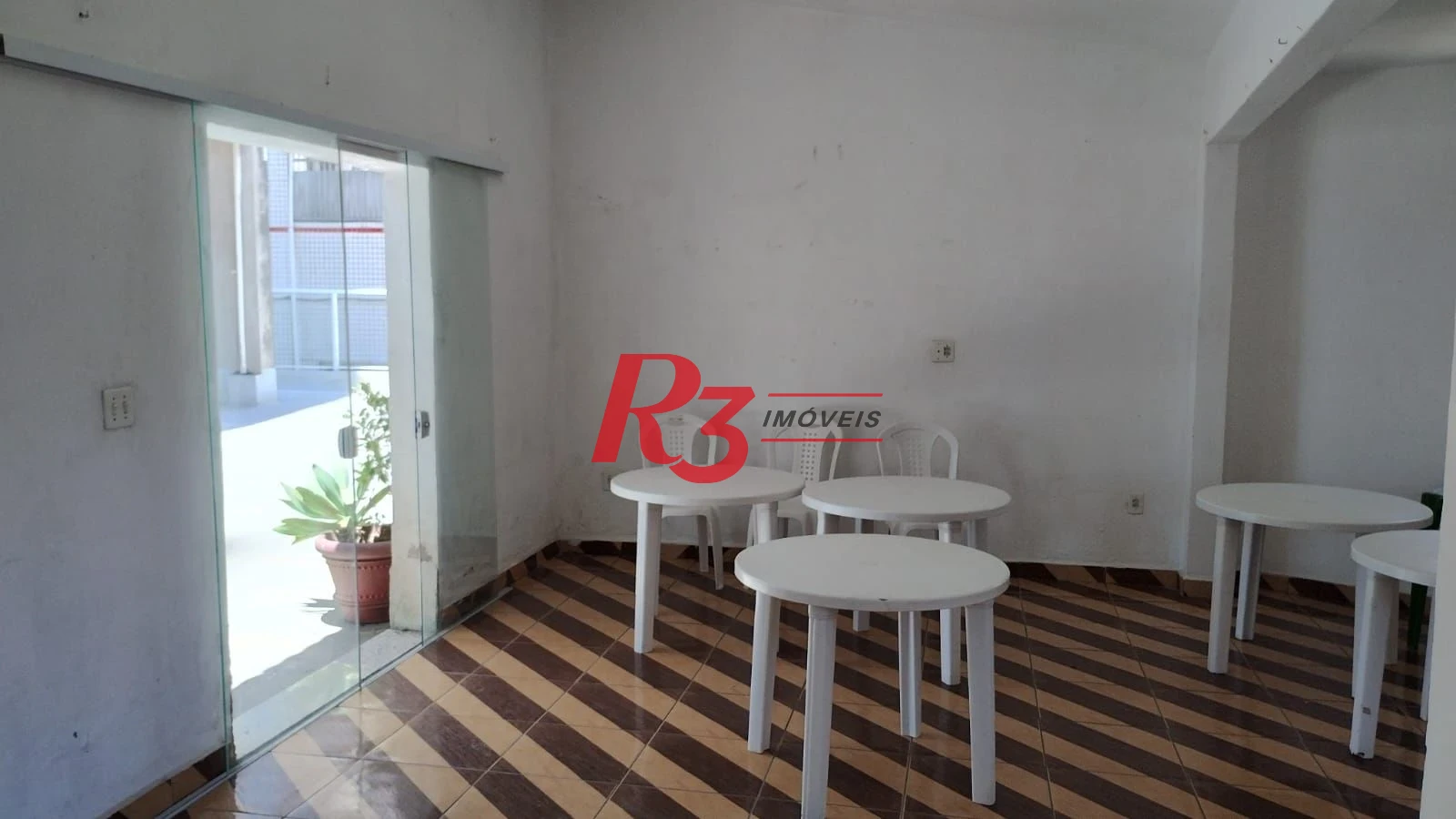Apartamento com 3 dormitórios à venda, 125 m² por R$ 410.000,00 - Centro - São Vicente/SP