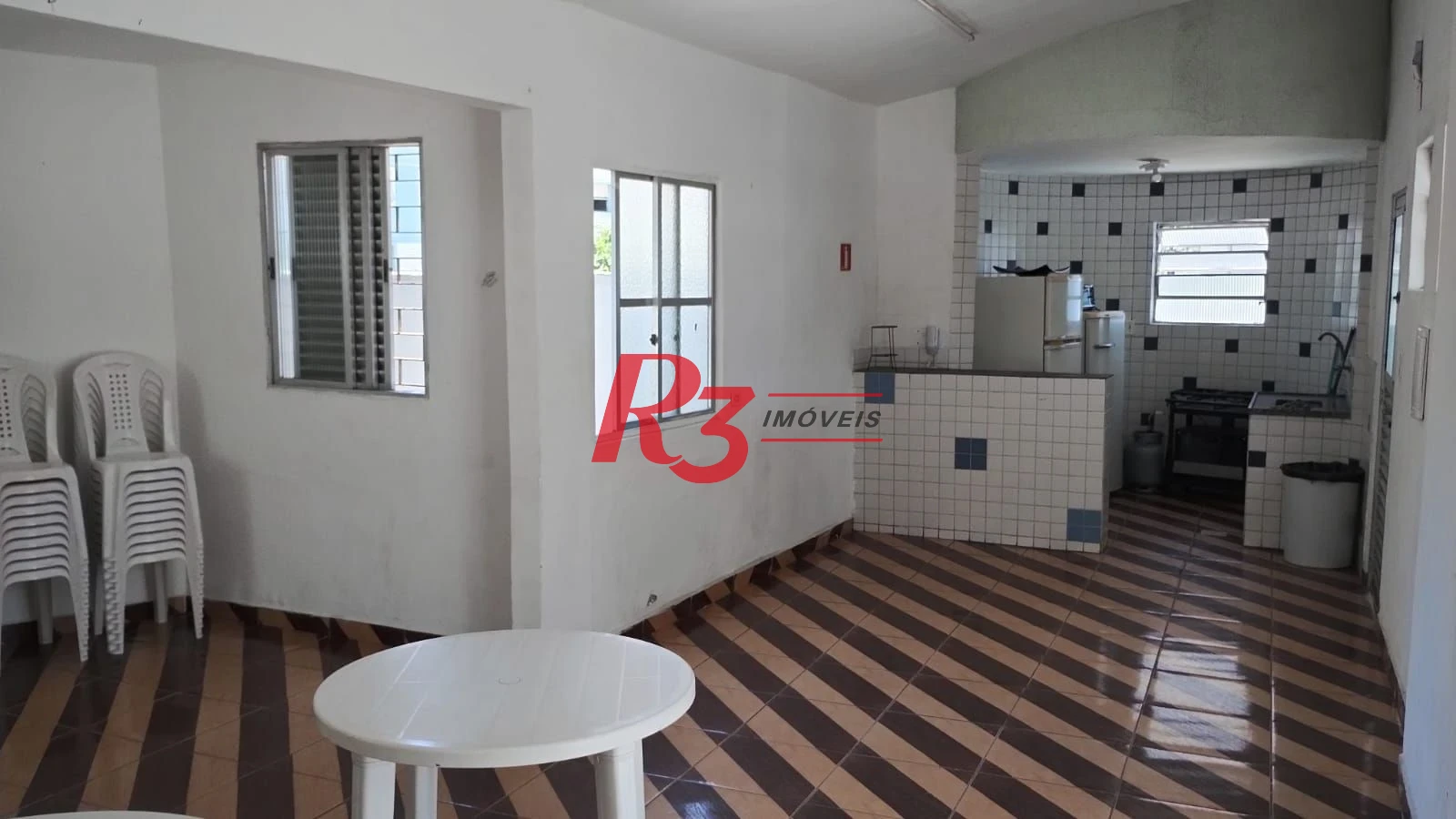 Apartamento com 3 dormitórios à venda, 125 m² por R$ 410.000,00 - Centro - São Vicente/SP