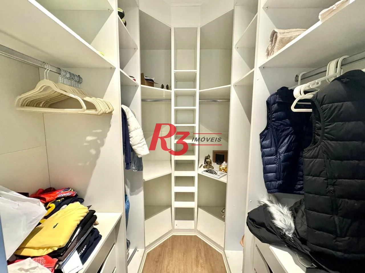 Cobertura com 5 dormitórios à venda, 265 m² por R$ 3.750.000,00 - Gonzaga - Santos/SP