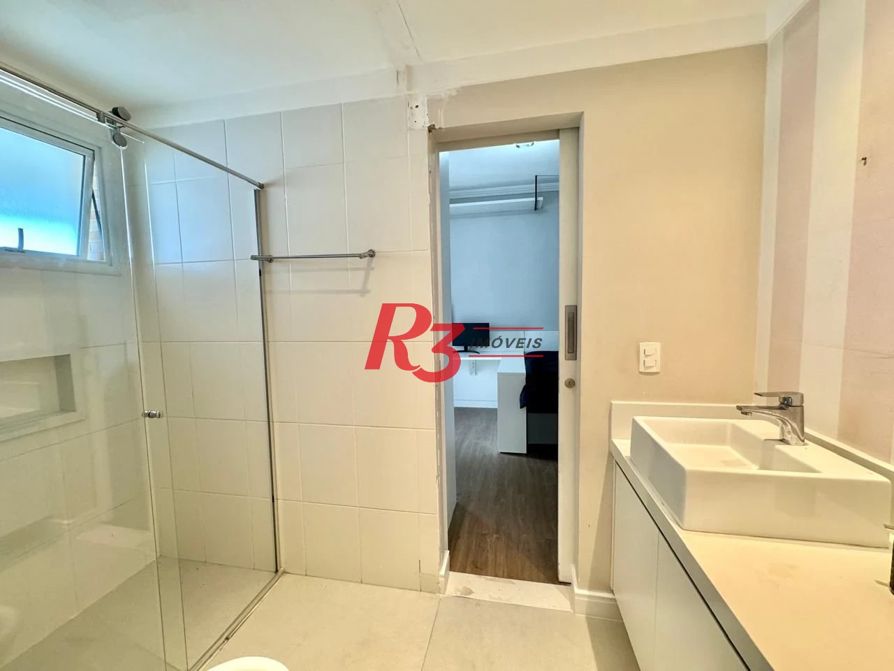 Cobertura com 5 dormitórios à venda, 265 m² por R$ 3.750.000,00 - Gonzaga - Santos/SP