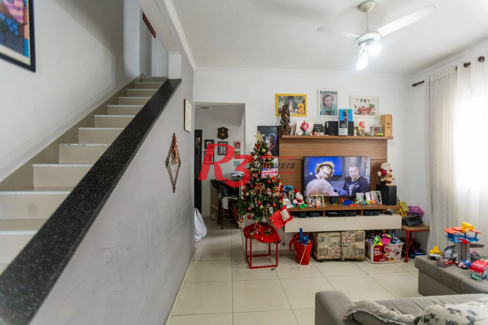 Casa com 2 dormitórios à venda, 110 m² por R$ 330.000,00 - Estuário - Santos/SP