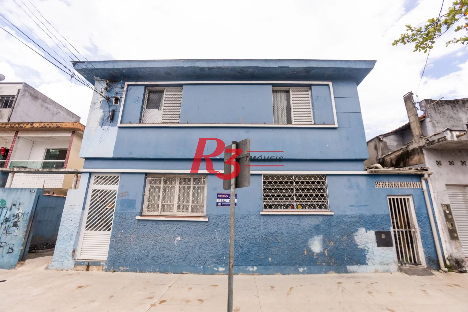Casa com 2 dormitórios à venda, 110 m² por R$ 330.000,00 - Estuário - Santos/SP