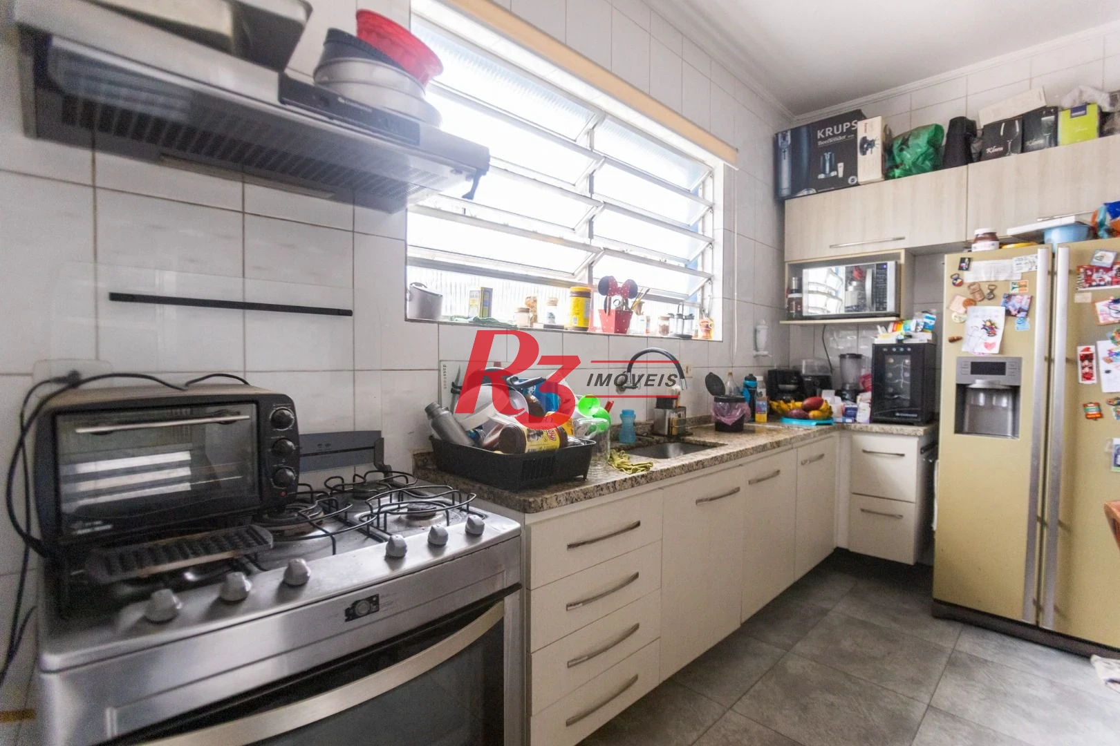 Casa com 2 dormitórios à venda, 110 m² por R$ 330.000,00 - Estuário - Santos/SP