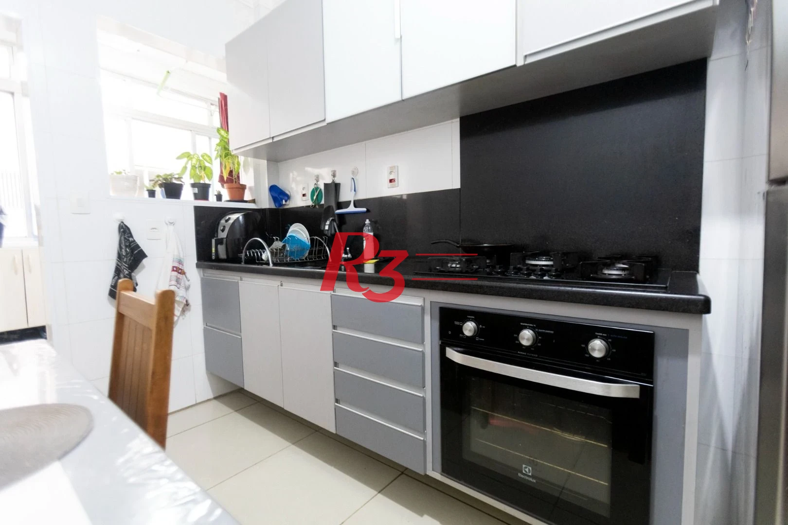 Apartamento com 3 dormitórios à venda, 153 m² por R$ 890.000,00 - Gonzaga - Santos/SP