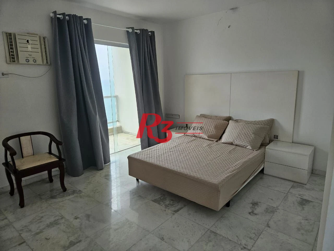 Cobertura com 5 dormitórios à venda, 529 m² por R$ 1.600.000,00 - Morro Sorocotuba - Guarujá/SP