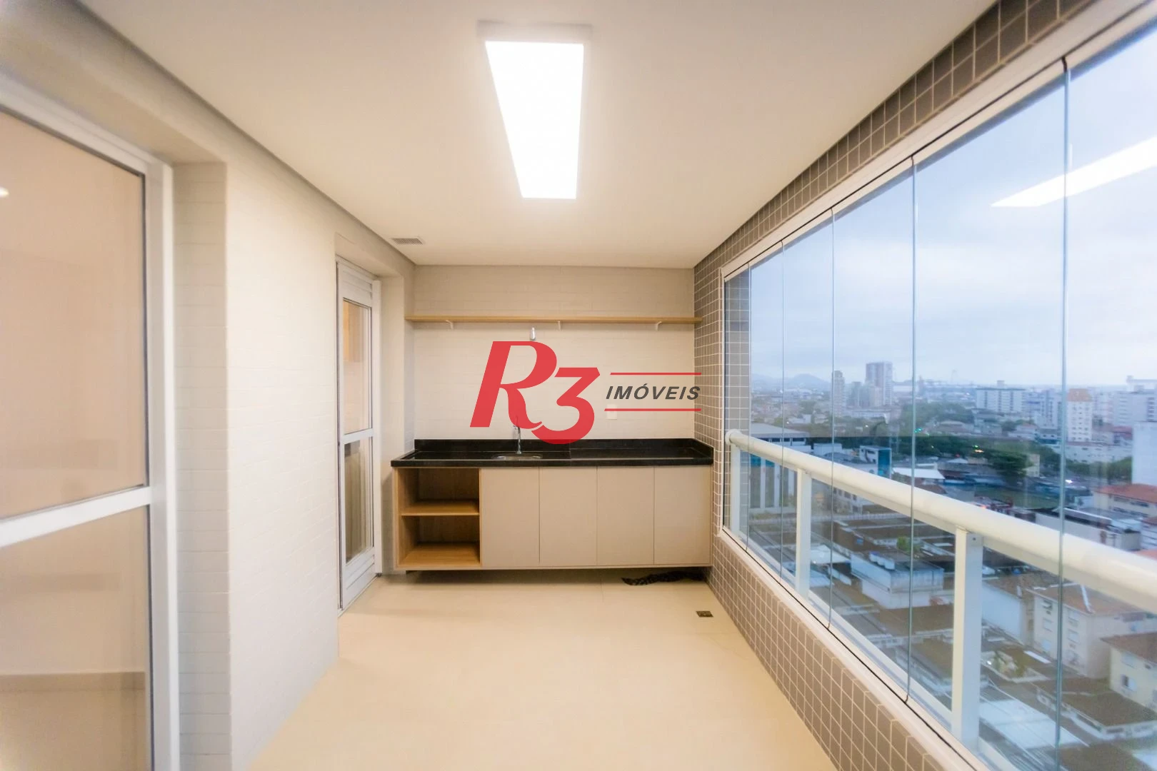 Apartamento para alugar, 81 m² por R$ 8.500,00/mês - Boqueirão - Santos/SP