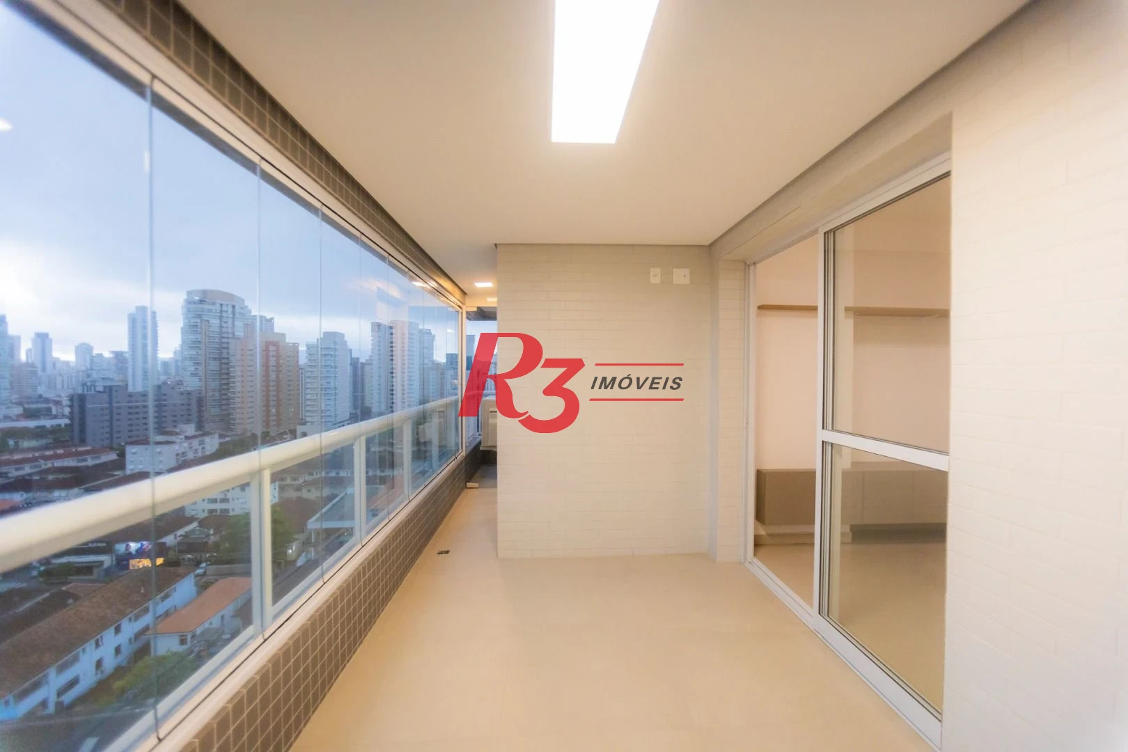 Apartamento para alugar, 81 m² por R$ 8.500,00/mês - Boqueirão - Santos/SP