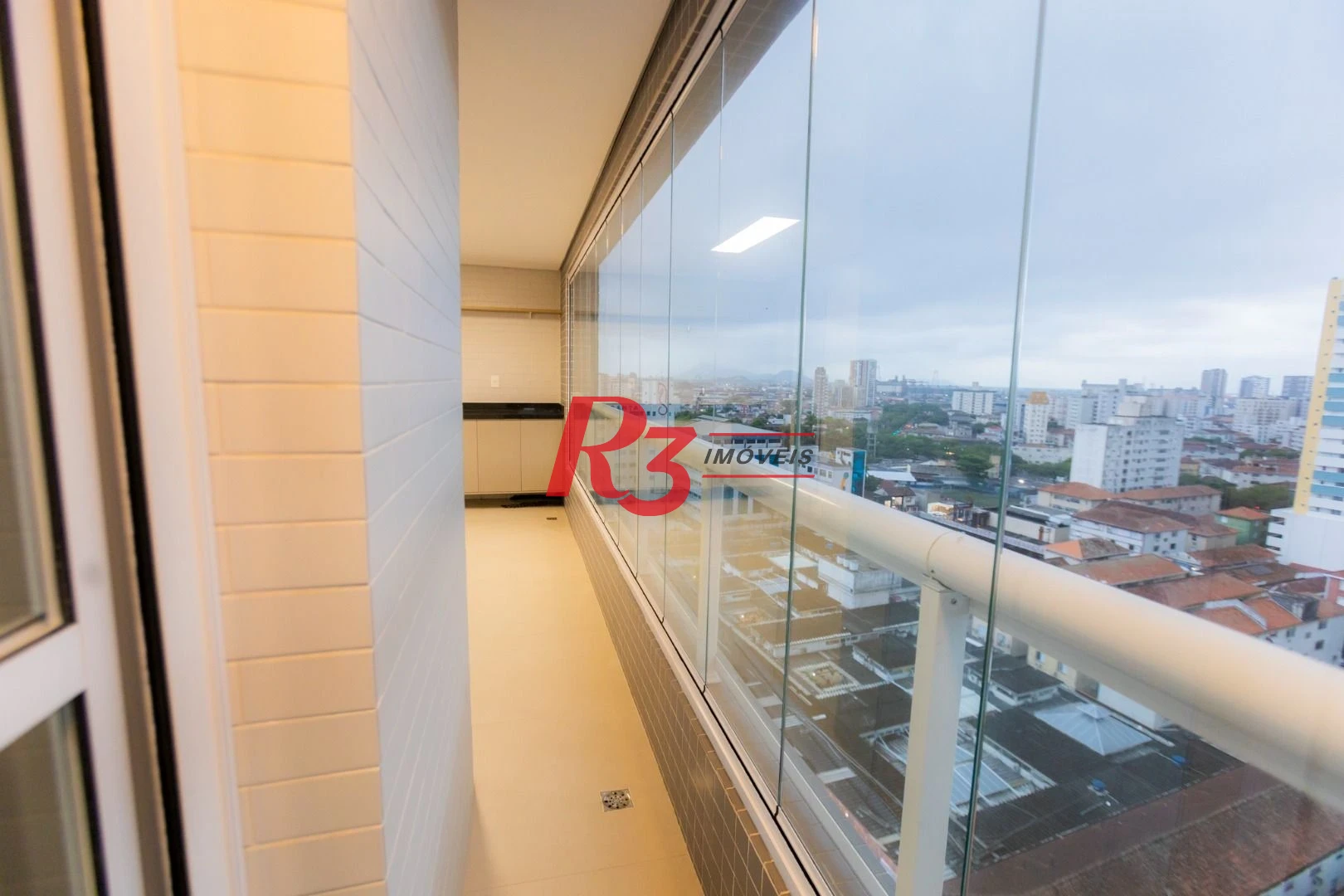 Apartamento para alugar, 81 m² por R$ 8.500,00/mês - Boqueirão - Santos/SP