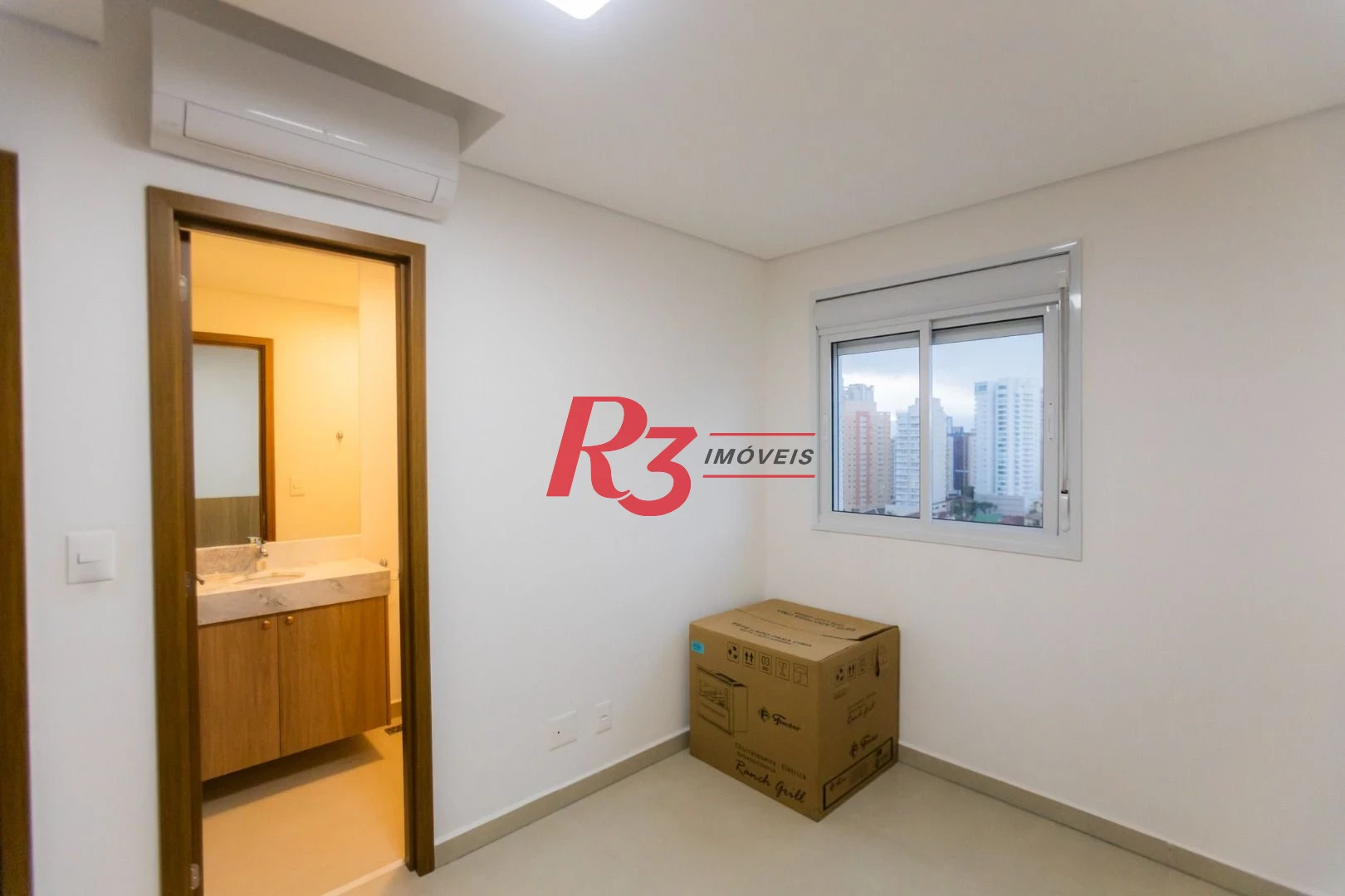 Apartamento para alugar, 81 m² por R$ 8.500,00/mês - Boqueirão - Santos/SP