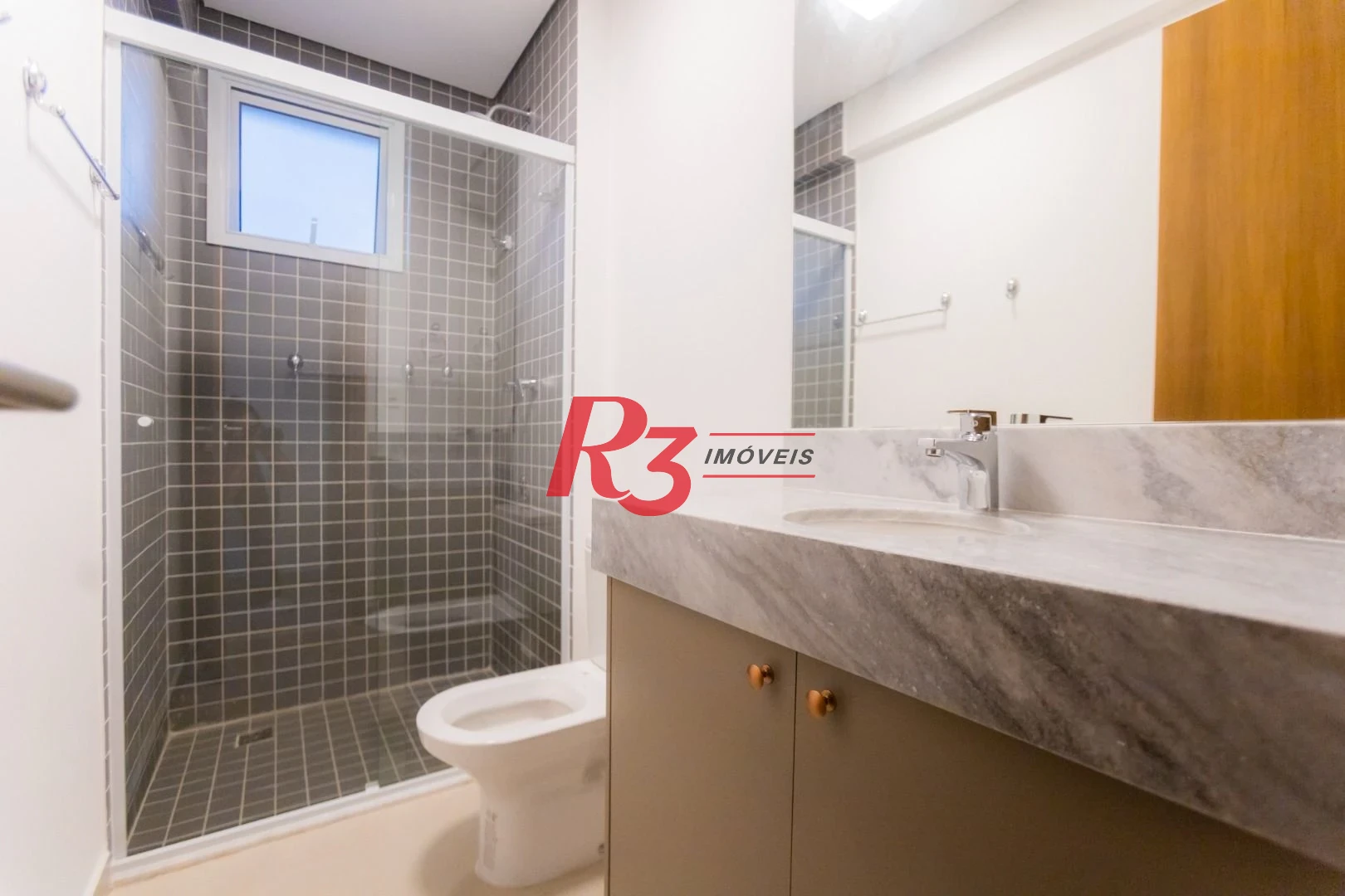 Apartamento para alugar, 81 m² por R$ 8.500,00/mês - Boqueirão - Santos/SP
