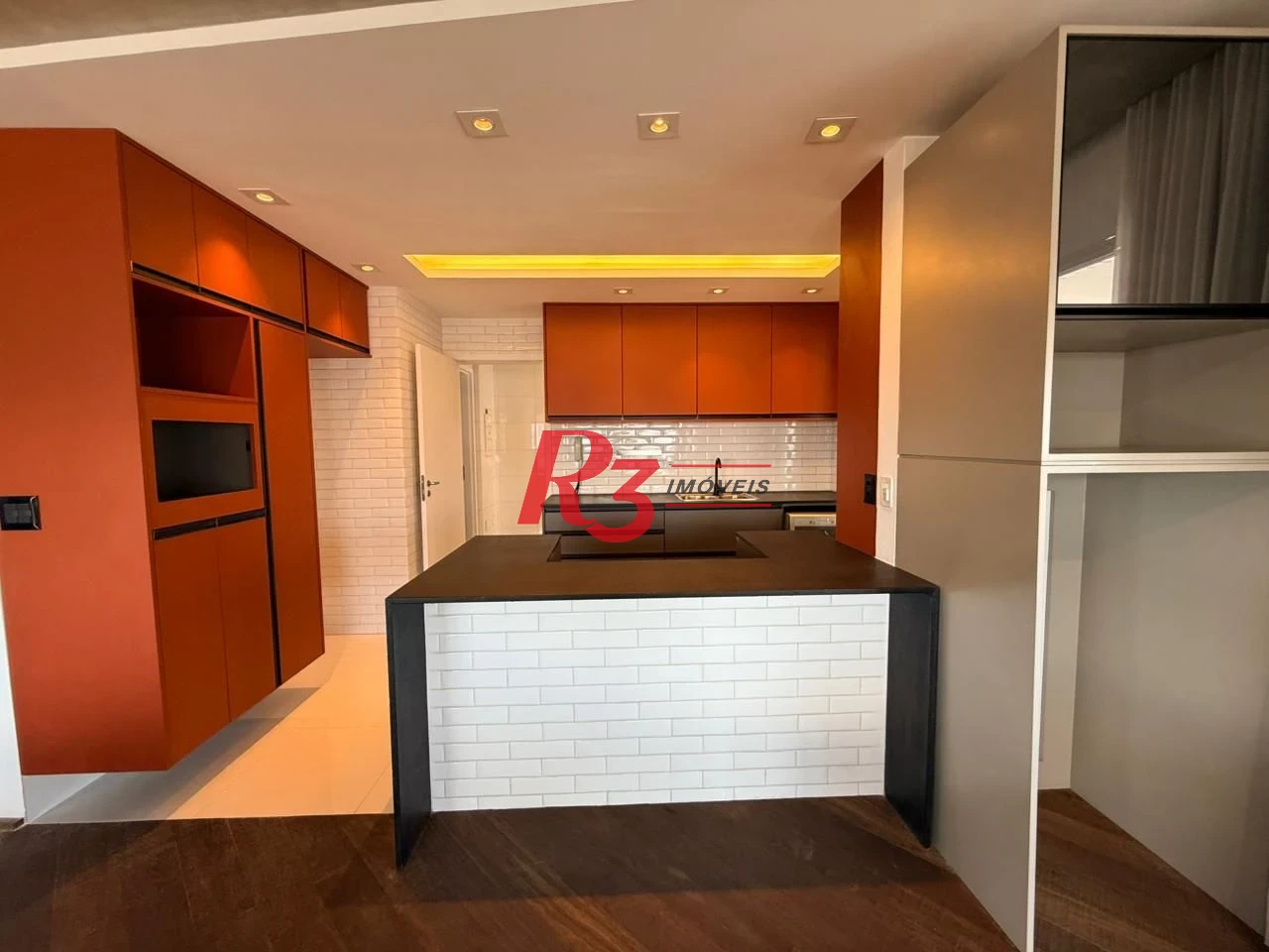 Apartamento com 3 dormitórios à venda, 171 m² por R$ 2.790.000,00 - Embaré - Santos/SP