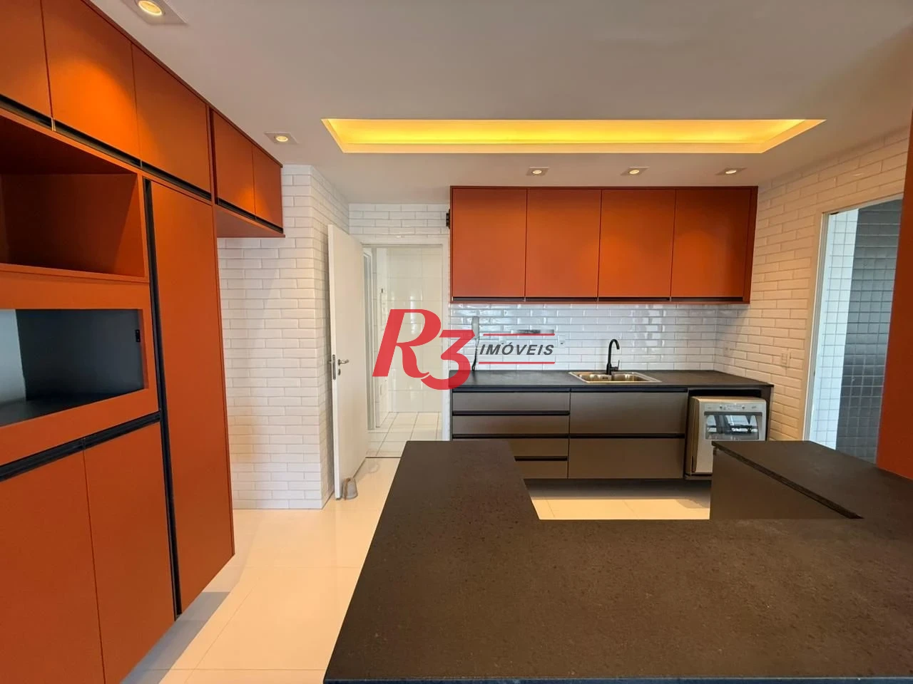 Apartamento com 3 dormitórios à venda, 171 m² por R$ 2.790.000,00 - Embaré - Santos/SP