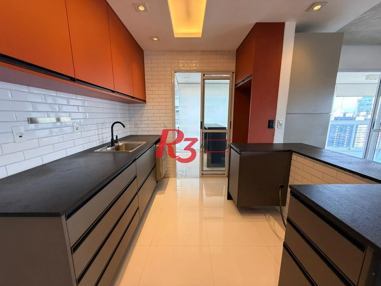 Apartamento com 3 dormitórios à venda, 171 m² por R$ 2.790.000,00 - Embaré - Santos/SP