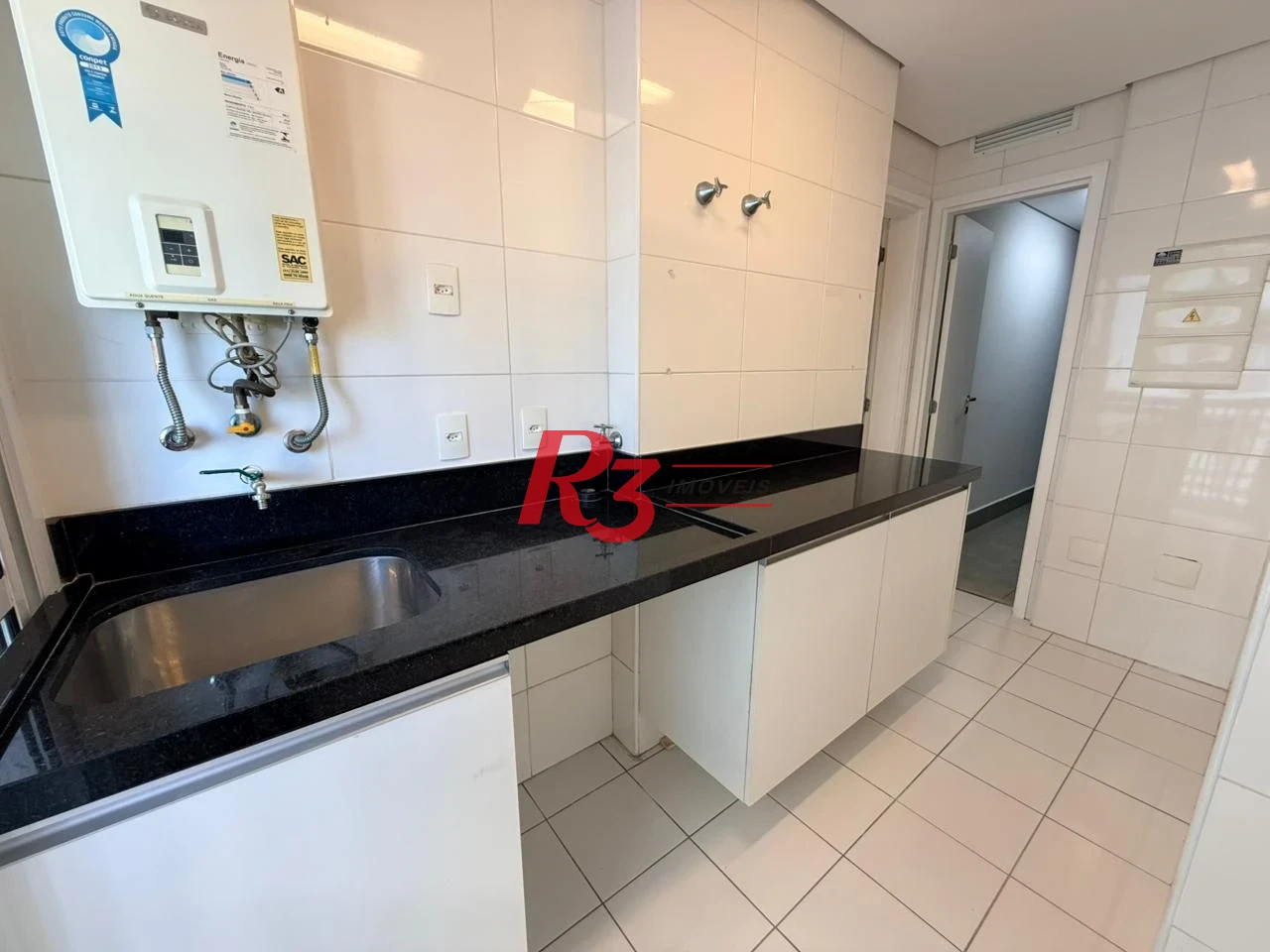 Apartamento com 3 dormitórios à venda, 171 m² por R$ 2.790.000,00 - Embaré - Santos/SP
