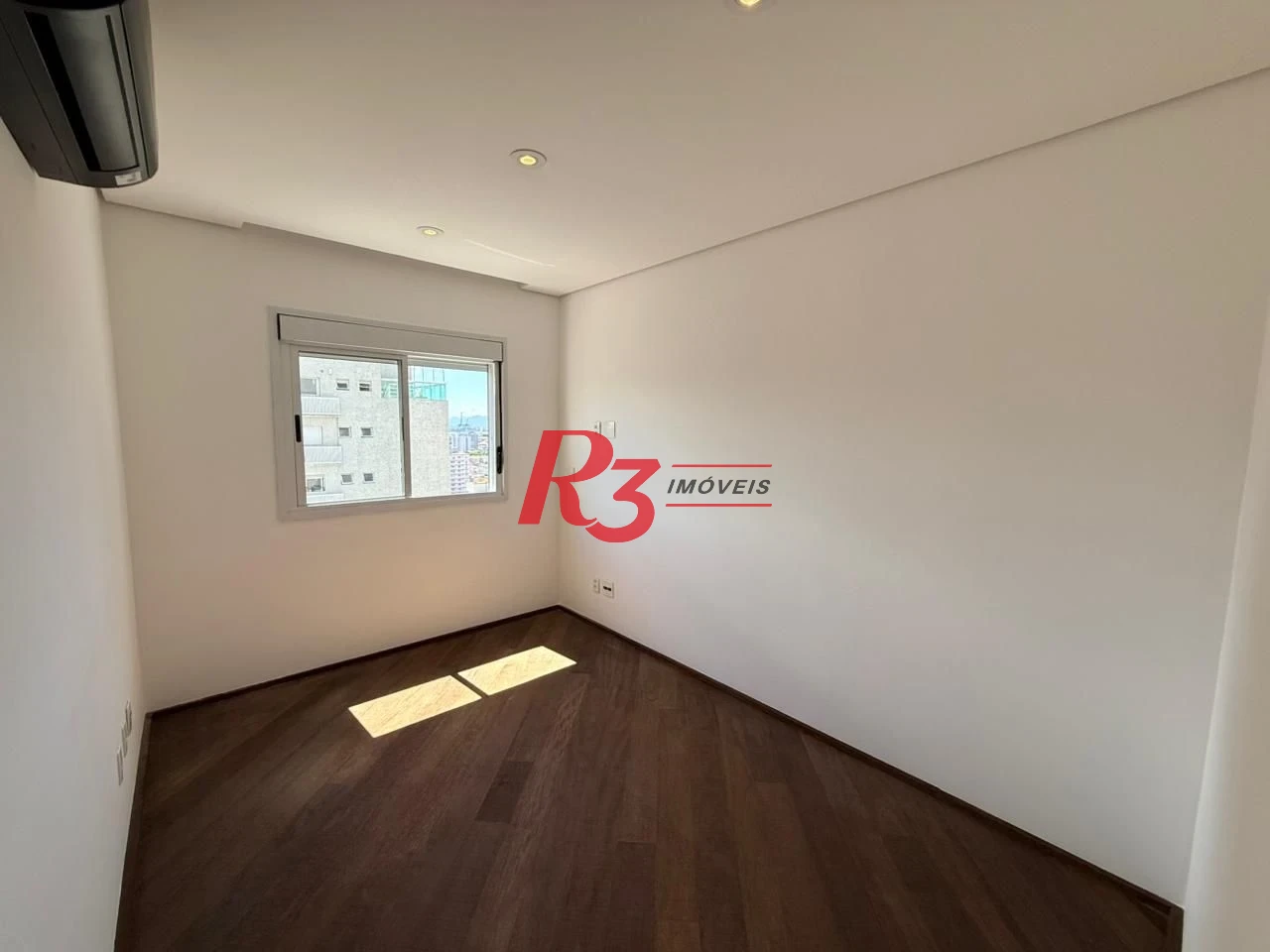 Apartamento com 3 dormitórios à venda, 171 m² por R$ 2.790.000,00 - Embaré - Santos/SP
