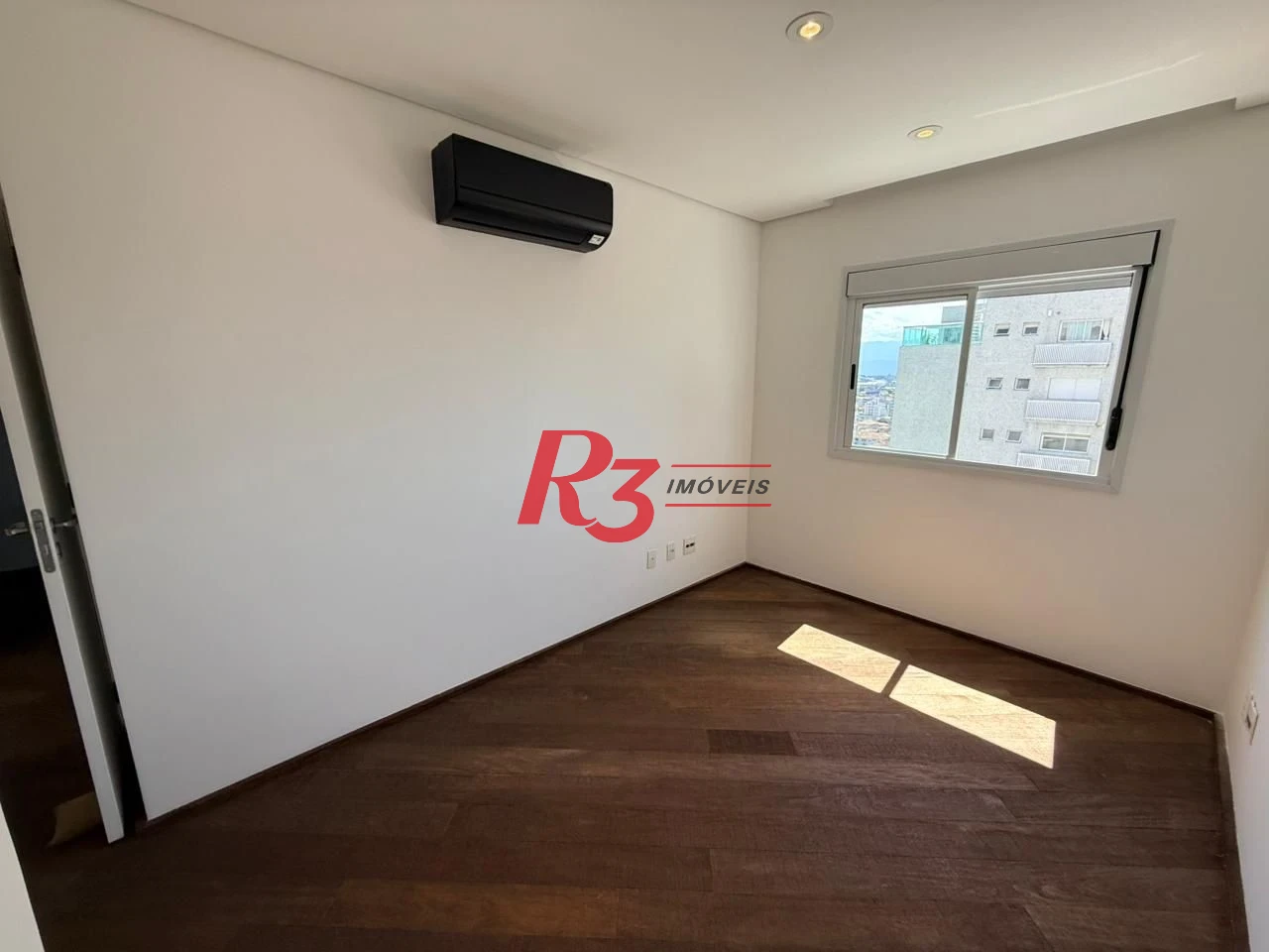 Apartamento com 3 dormitórios à venda, 171 m² por R$ 2.790.000,00 - Embaré - Santos/SP