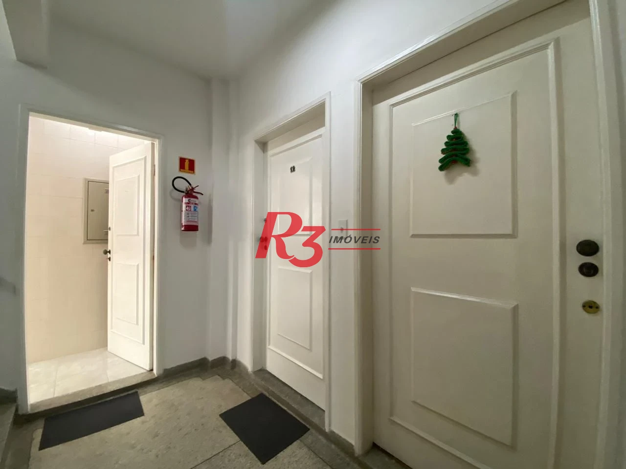 Apartamento com 3 dormitórios, 146 m² - venda por R$ 689.990,00 ou aluguel por R$ 5.896,00/mês - Embaré - Santos/SP