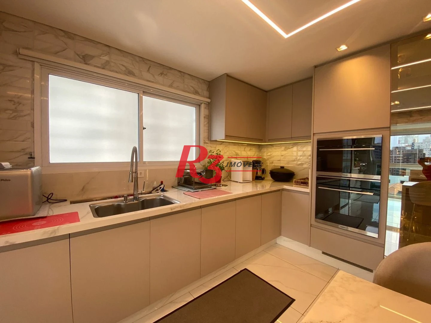 Apartamento com 3 dormitórios à venda, 191 m² por R$ 3.849.990,00 - Embaré - Santos/SP