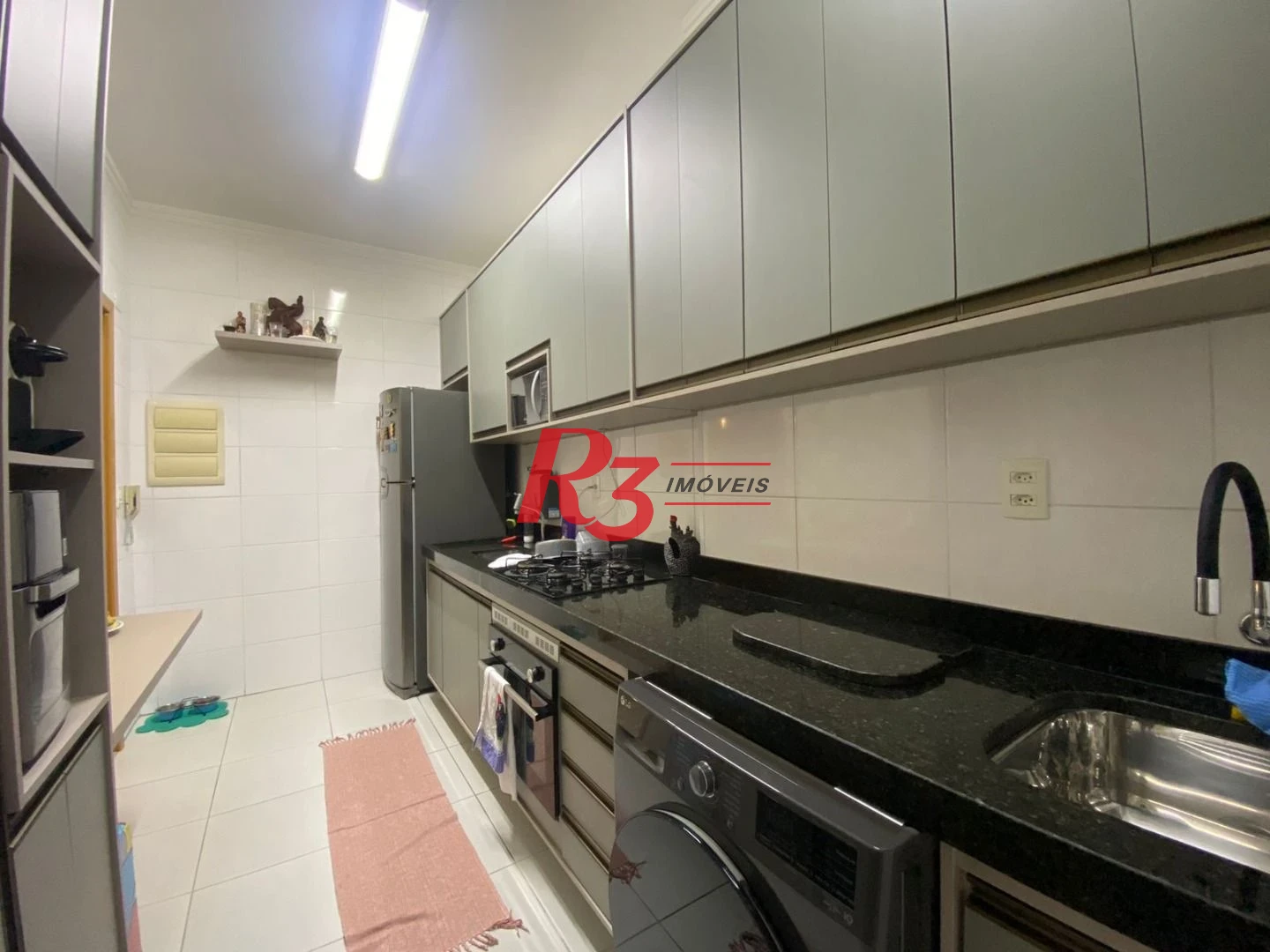Apartamento com 2 dormitórios à venda, 81 m² por R$ 909.990,00 - Campo Grande - Santos/SP