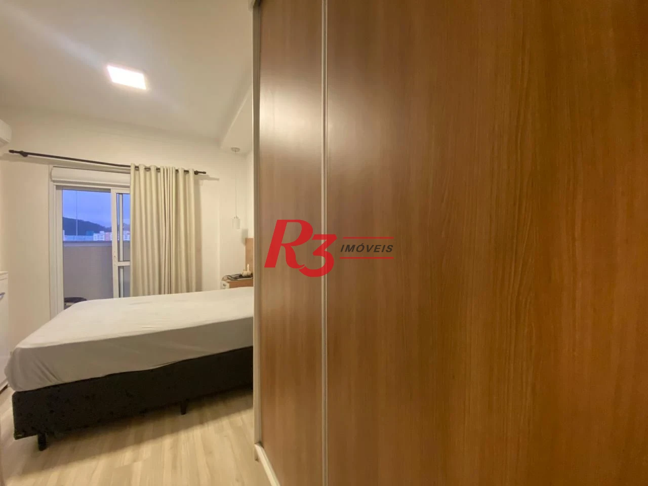 Apartamento com 2 dormitórios à venda, 81 m² por R$ 909.990,00 - Campo Grande - Santos/SP
