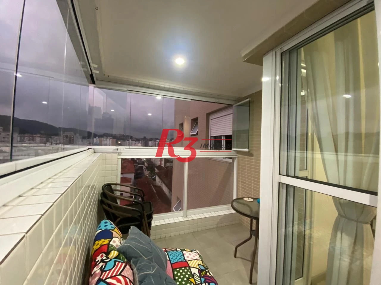 Apartamento com 2 dormitórios à venda, 81 m² por R$ 909.990,00 - Campo Grande - Santos/SP