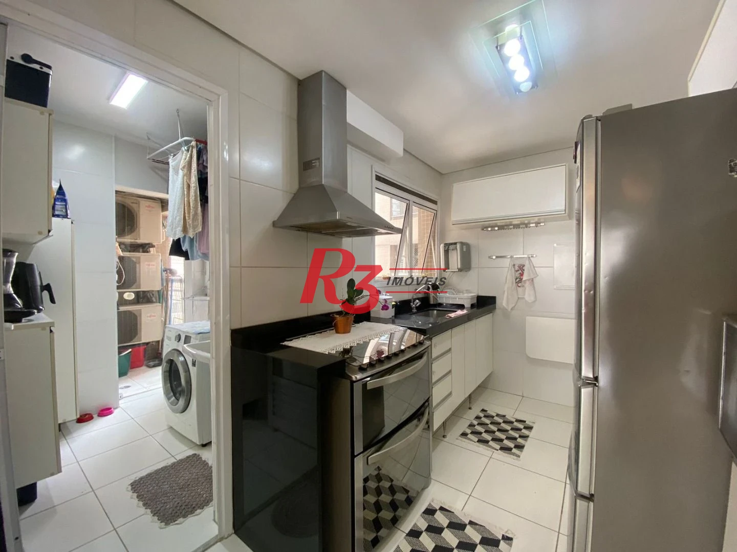 Apartamento com 3 dormitórios à venda, 100 m² por R$ 1.340.000,00 - José Menino - Santos/SP