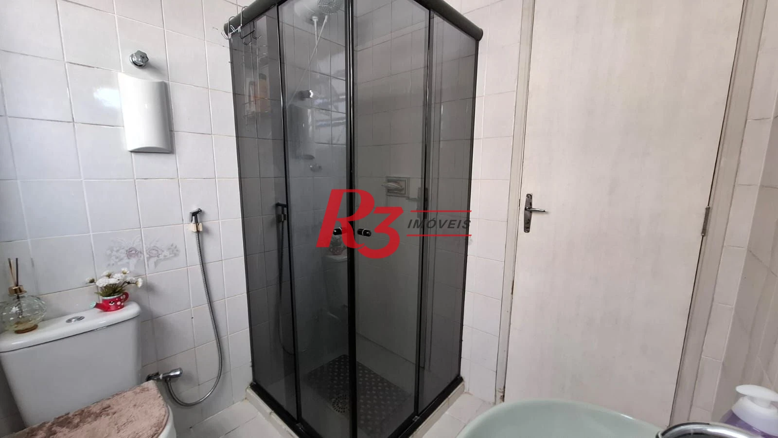 Apartamento com 2 dormitórios à venda, 67 m² por R$ 380.000,00 - Embaré - Santos/SP