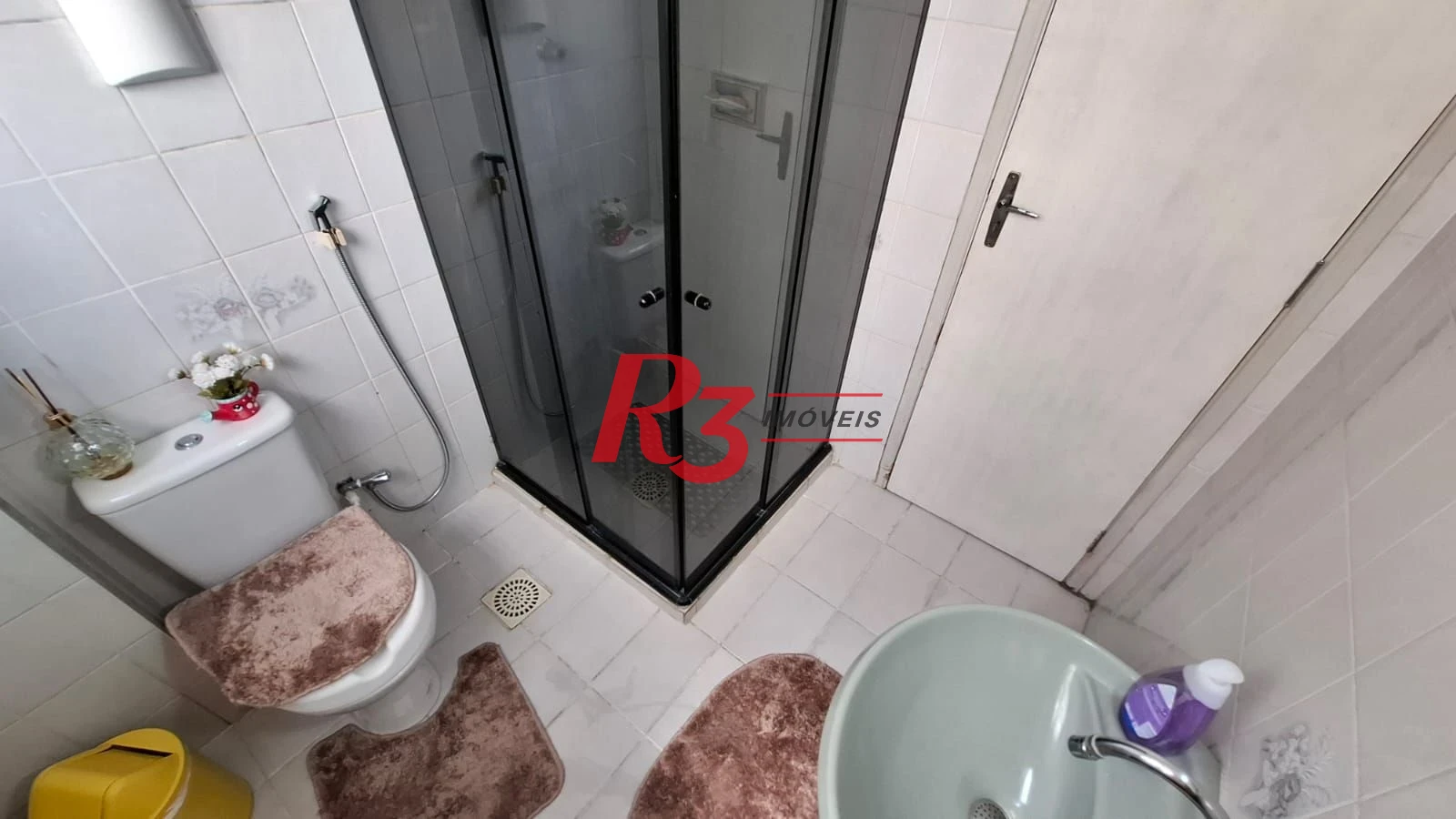 Apartamento com 2 dormitórios à venda, 67 m² por R$ 380.000,00 - Embaré - Santos/SP