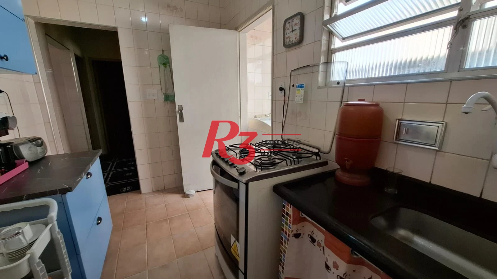 Apartamento com 2 dormitórios à venda, 67 m² por R$ 380.000,00 - Embaré - Santos/SP