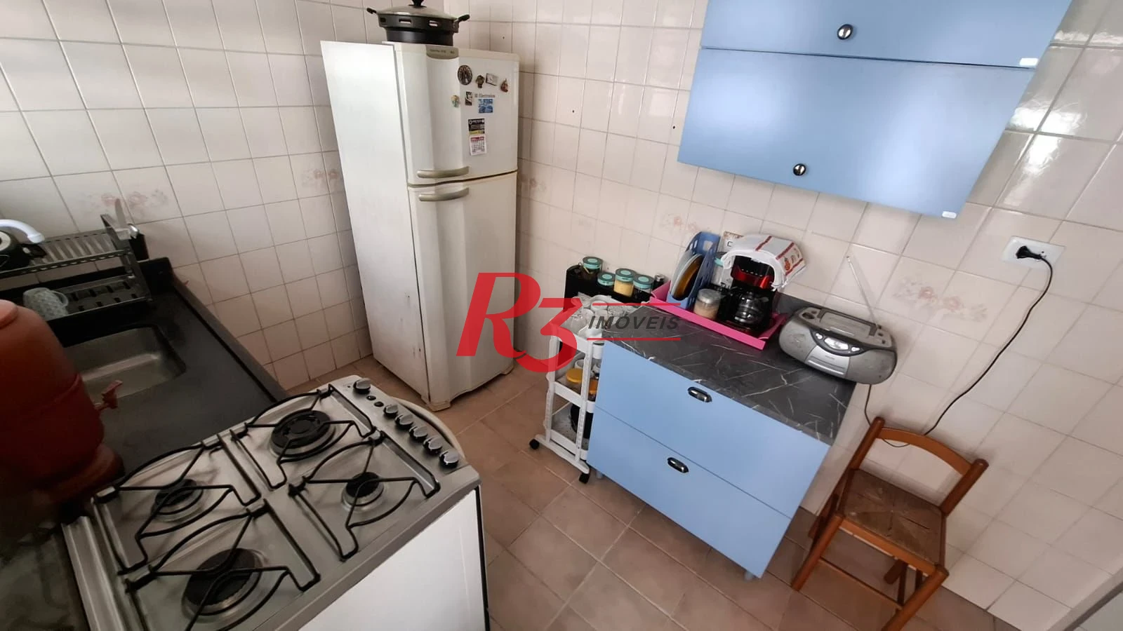 Apartamento com 2 dormitórios à venda, 67 m² por R$ 380.000,00 - Embaré - Santos/SP
