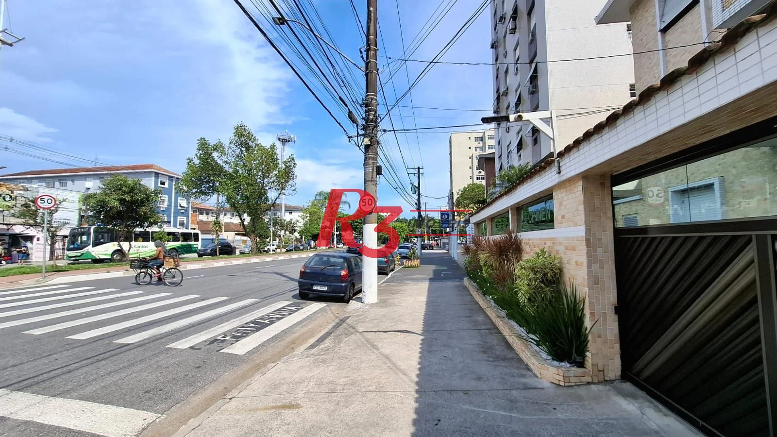 Apartamento com 2 dormitórios à venda, 67 m² por R$ 380.000,00 - Embaré - Santos/SP