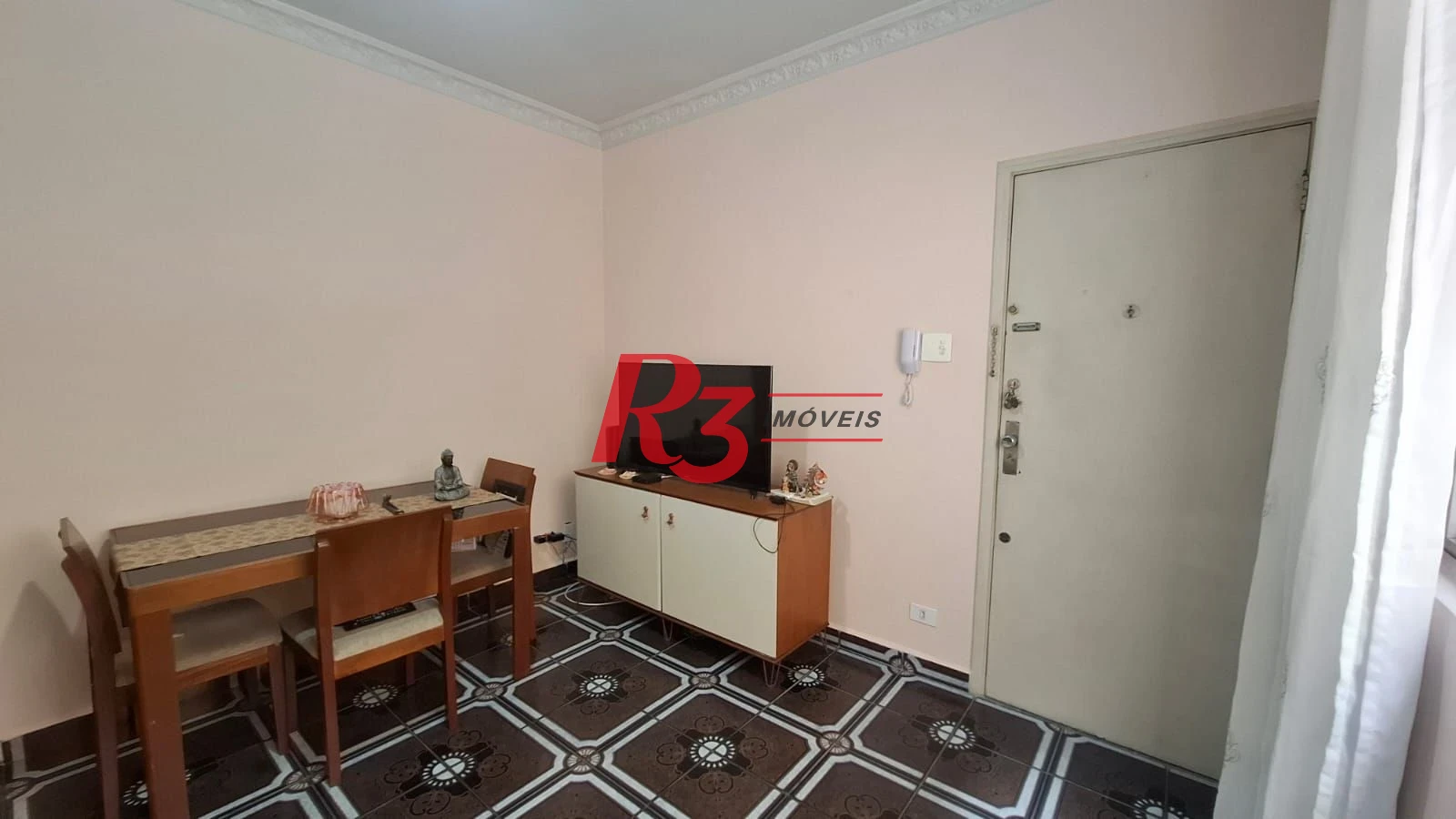 Apartamento com 2 dormitórios à venda, 67 m² por R$ 380.000,00 - Embaré - Santos/SP